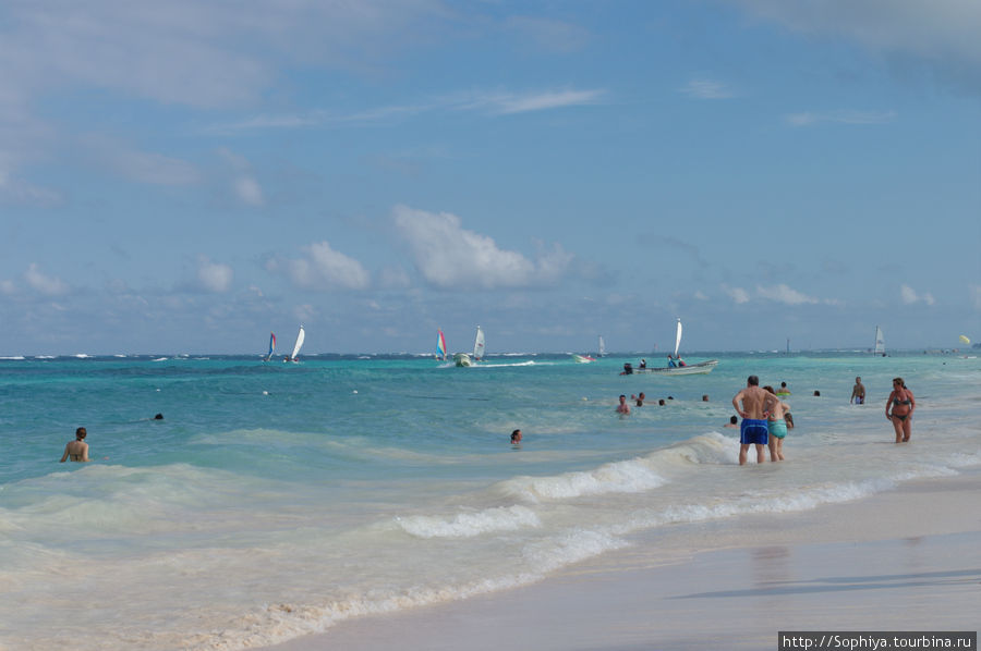 Доминикана. Пляж,океан на побережье Punta-Cana. Пунта-Кана, Доминиканская Республика