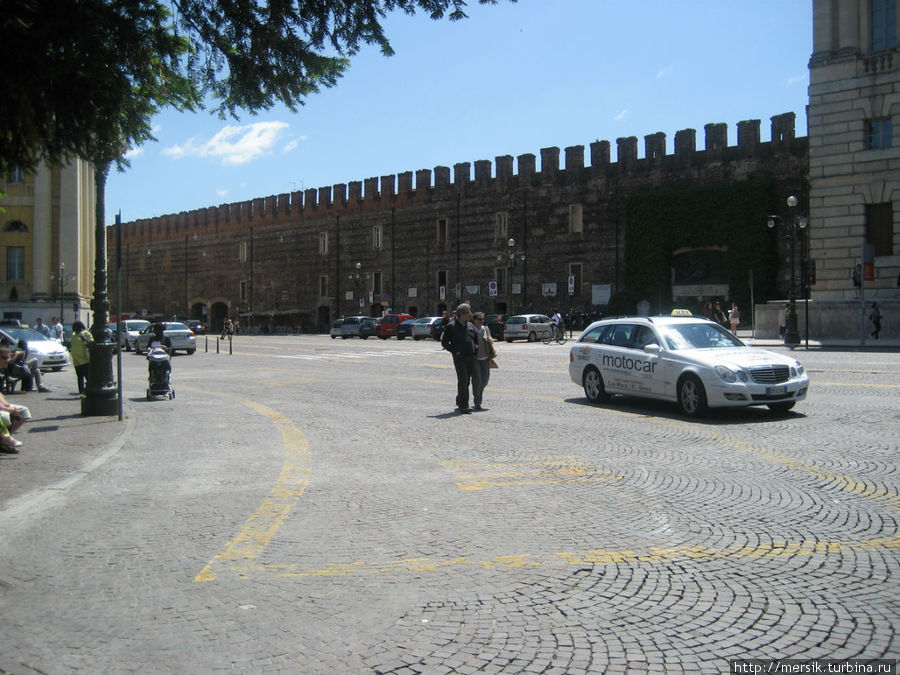 Древнеримская арена, средневековые площади и дом Джульетты Верона, Италия