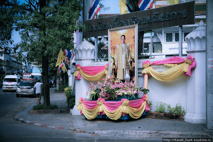 Украшения к дню рождения короля Бангкок, Таиланд