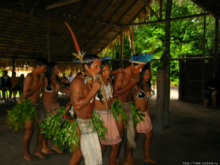 Эколодж очень гордится, что он причастен к сокранению и популяризации культуры индейцев. Манаус, Бразилия