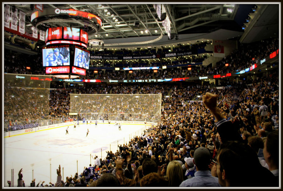 Самый дорогой клуб НХЛ — история и репортаж с матча Торонто, Канада
