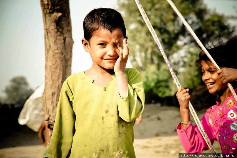 Дети трущоб Дели, Индия