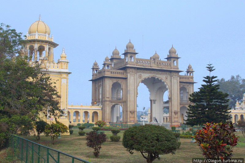 Майсур называют городом дворцов Майсур, Индия