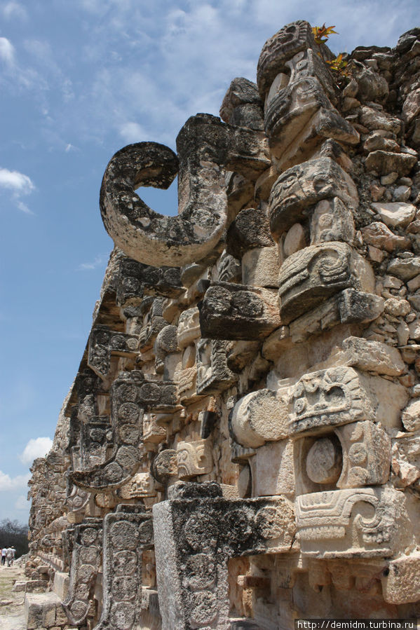 Хорошо и полностью сохранившийся нос Кабах, Мексика