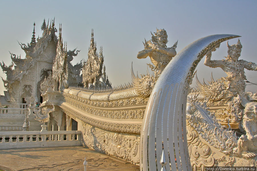 Ват-Ронг-Хун (Белый храм) Чианграй, Таиланд