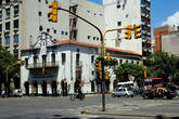 В Буэнос-Айресе очень фотогеничные и композиционные светофоры.