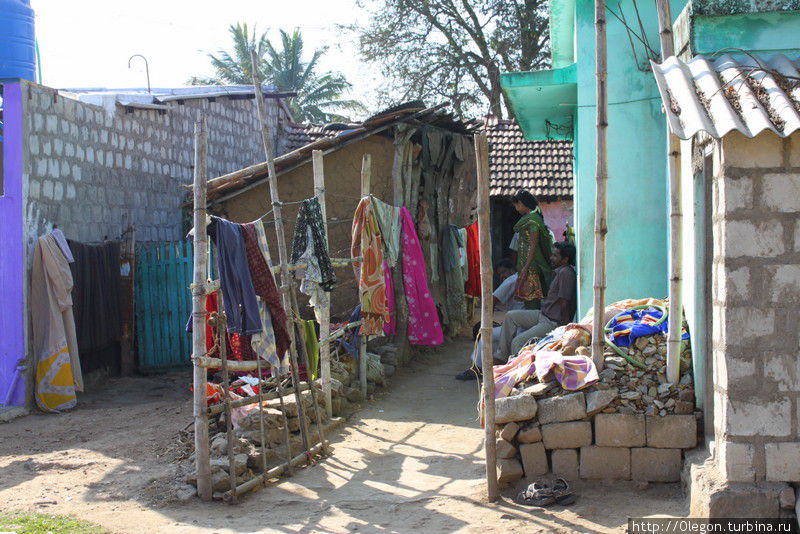 Жизнь в деревне, окружённой заповедником Национальный парк Мудумалай, Индия Жизнь в деревне, окружённой заповедником Национальный парк Мудумалай, Индия