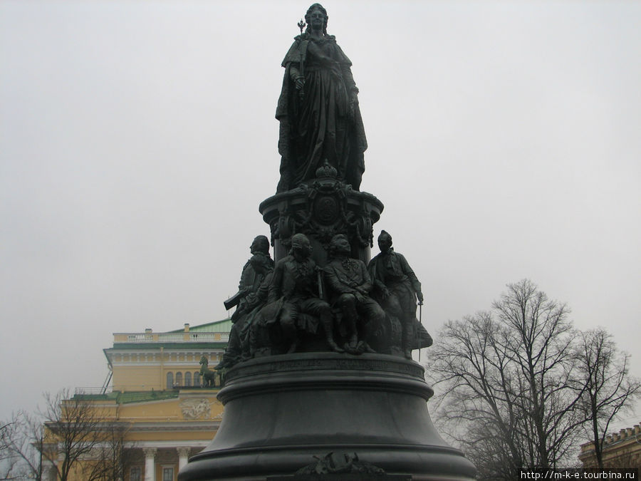 Памятник Екатерины 2 в Екатерининском сквере Санкт-Петербург, Россия