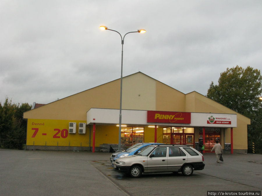 Супермаркеты в городе — несколько штук Бржецлав, Чехия