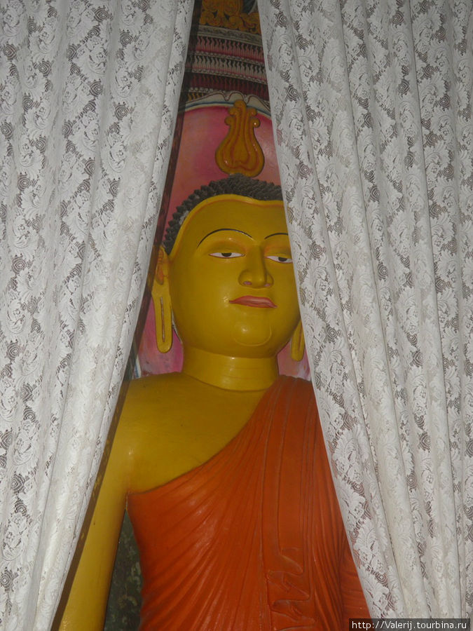 Sri Lanaka(21) Буддийский храм, традиции и  обычаи Бентота, Шри-Ланка