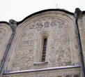 Рельеф Давида изображён в средних закомарах всех трёх фасадов собора. К трону библейского царя собираются ангелы, люди, звери, птицы, деревья