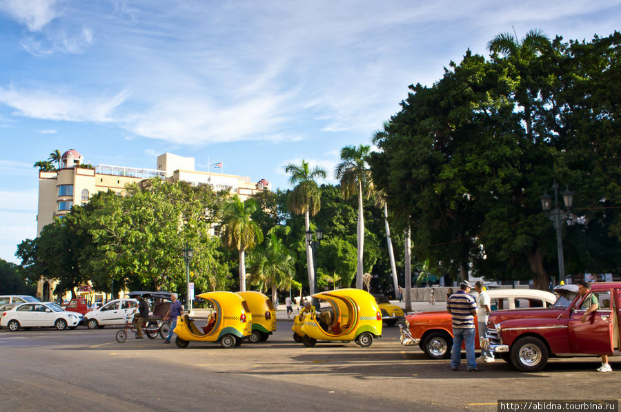 Прогулка вокруг гаванского Капитолия Гавана, Куба