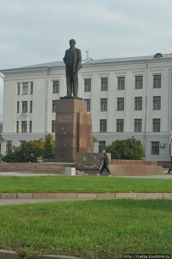 Памятник Ленину Псков, Россия