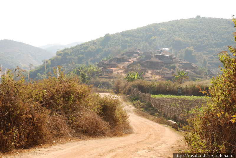 Горы и дороги Кьянгтонг, Мьянма