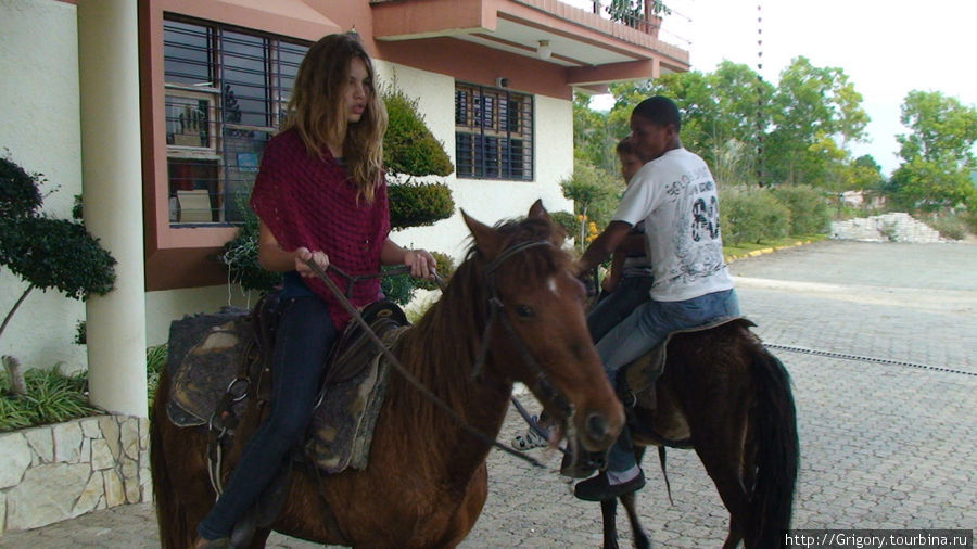 детям — персональный жокей Констанса, Доминиканская Республика