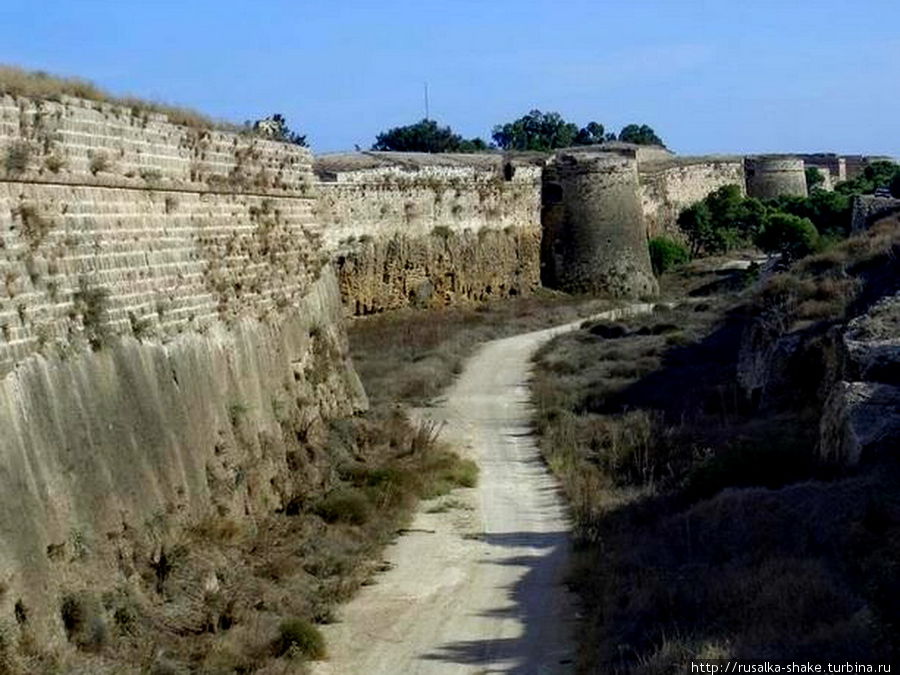Стены Газимагусы Фамагуста, Турецкая Республика Северного Кипра