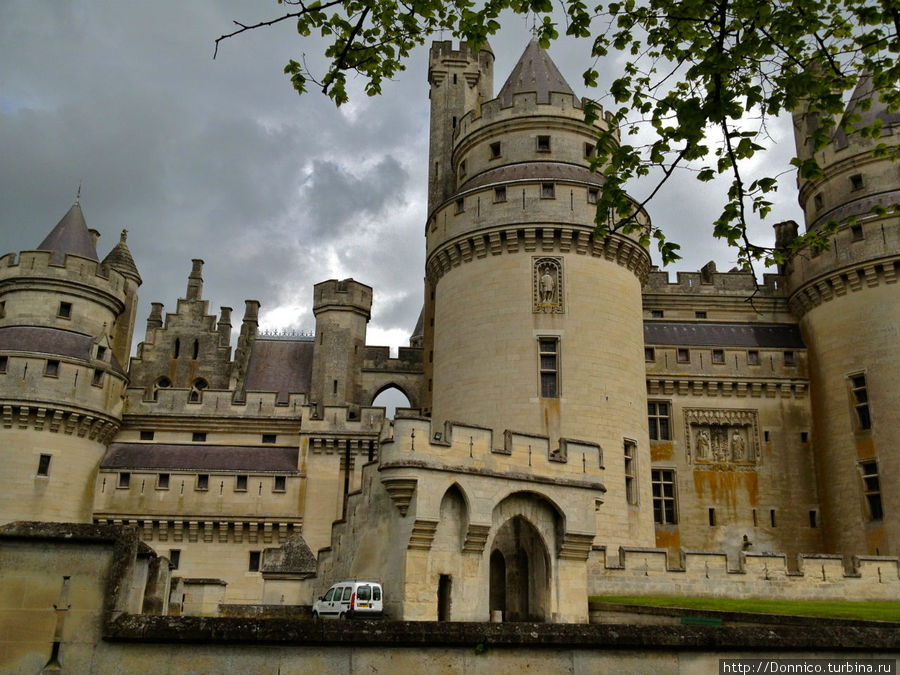 Замок, достойный не только Портоса Пьерфон, Франция