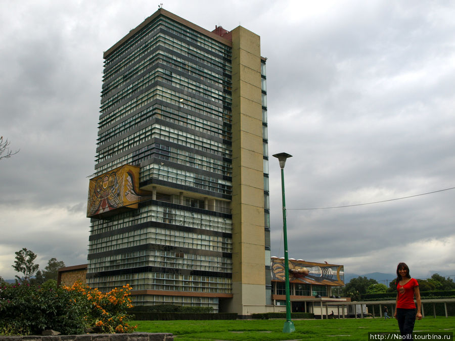 Университетский городок UNAM - объект ЮНЕСКО Мехико, Мексика