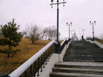 Лестница с Комсомольской площади на набережную Амура.
