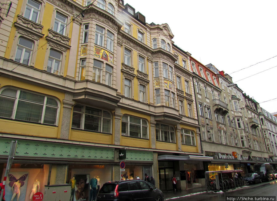 А пока рассмотрим дома с красивой мозаикой на фасадах Инсбрук, Австрия
