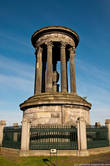Монумент Дагалду Стюарту – шотландскому философу начала XIXв. Поставили его в 1831г в виде копии афинского памятника Лисикрата.
