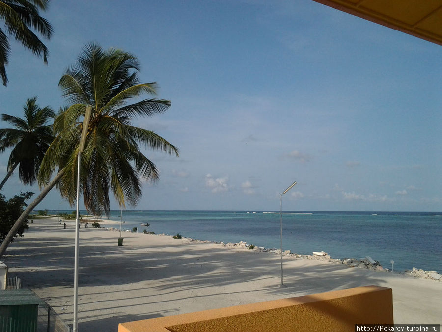 Вид с балкона Остров Мафуши, Мальдивские острова