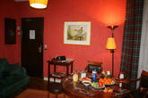 гостинная наших апартаментов в HotelHome Paris 16