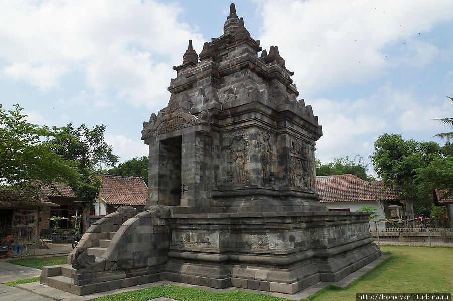 Храм Павон Боробудур, Индонезия