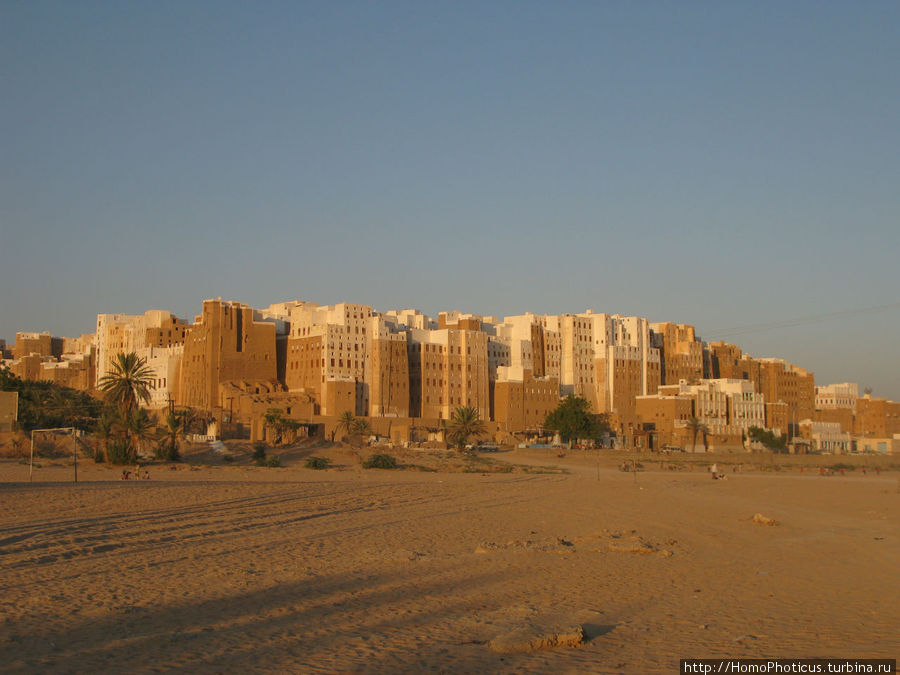 Небоскребы, небоскребы, да из глины кирпичи Шибам, Йемен