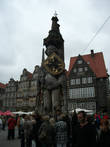 Каменный Роланд, установлен в 1404 г. – символ независимости и самостоятельности Бремена.