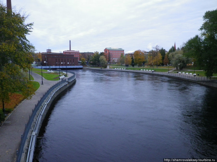 Вдоль по течению реки Таммеркоски Тампере, Финляндия