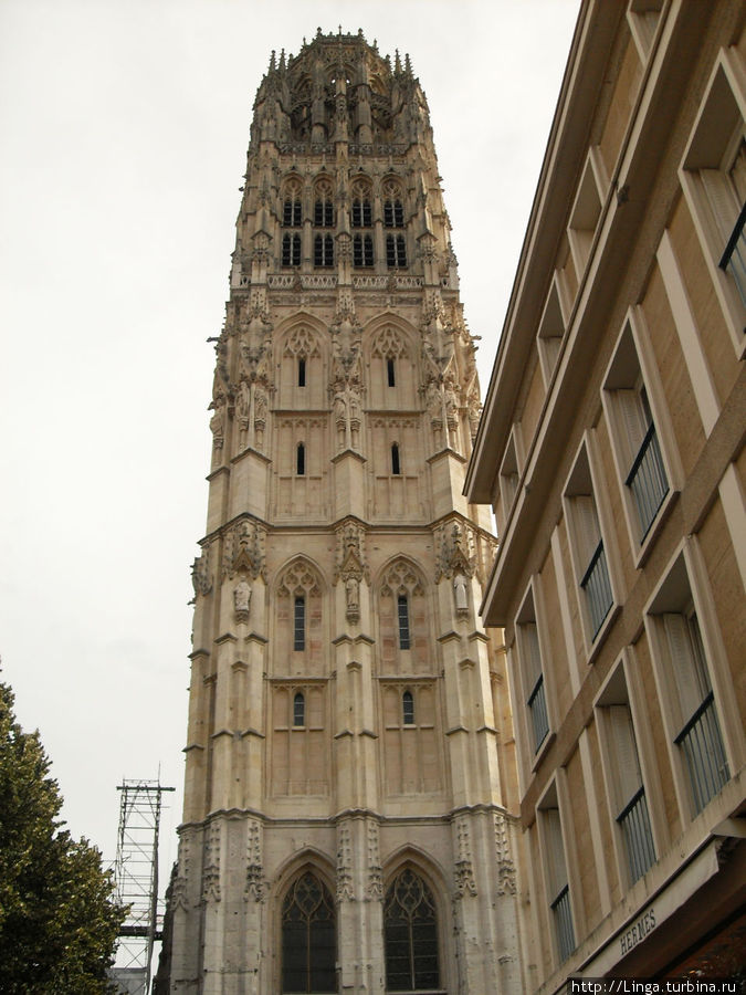 Собор Нотр-Дам де Руан Руан, Франция Собор Нотр-Дам де Руан Руан, Франция