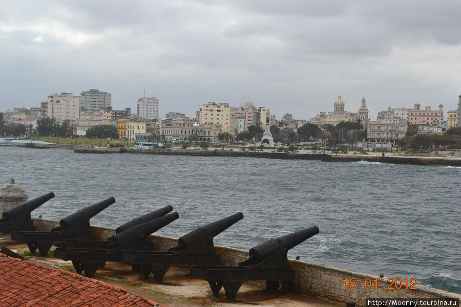 Вид с крепости на город Гавана, Куба