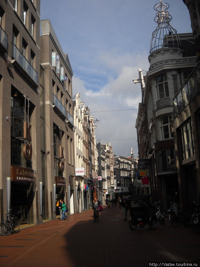 Улица Амстердам, Нидерланды