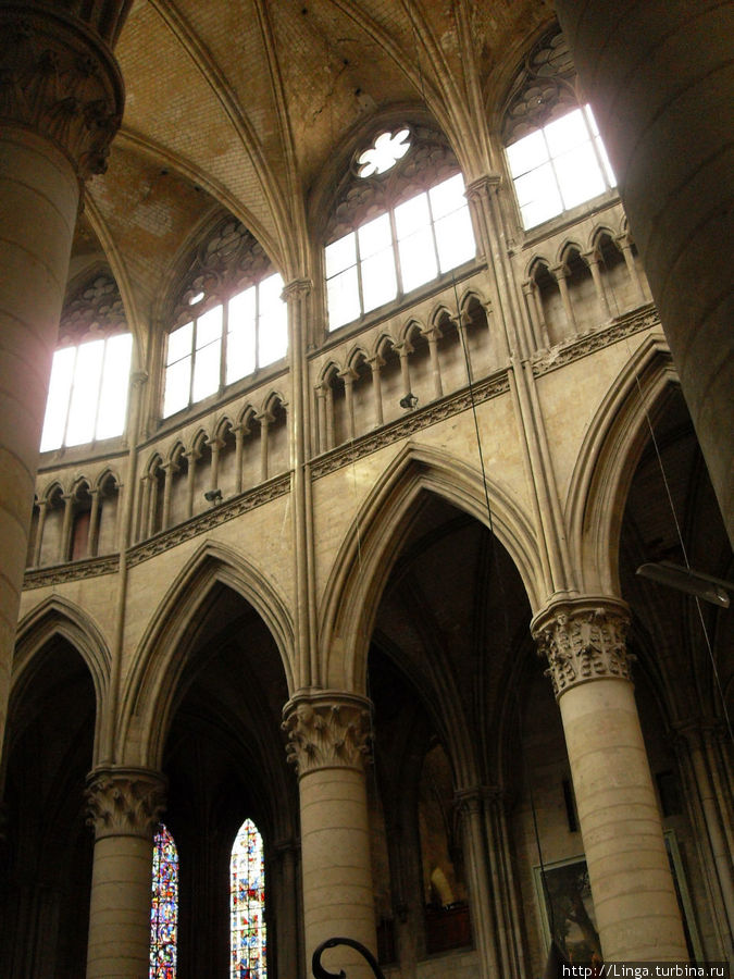 Собор Нотр-Дам де Руан Руан, Франция Собор Нотр-Дам де Руан Руан, Франция