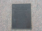 Памятная доска на памятнике С.Гомперсу