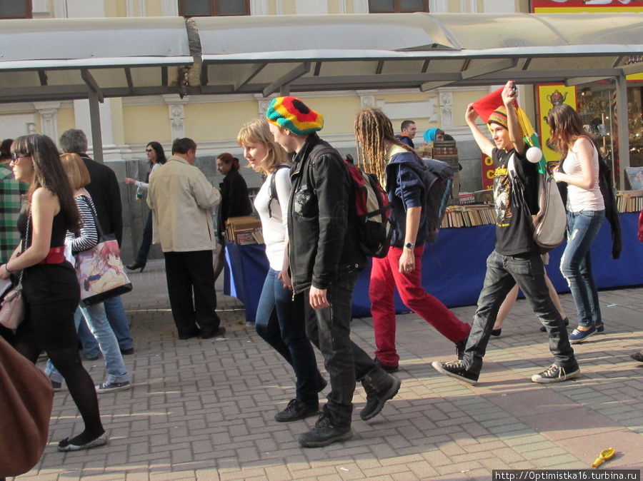 Free Hugs — Free Hugs —