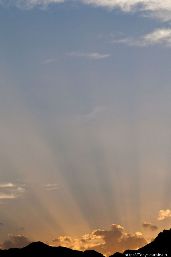последнии лучи заходящего солнца Эйлат, Израиль