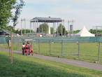 Застали строительство сцены для концерта Металлики 8 мая 2012 г.