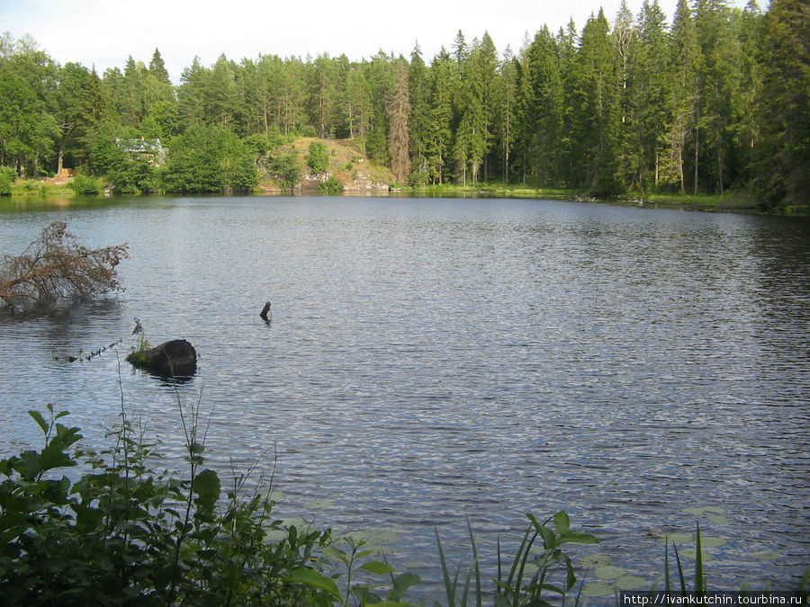 Коневские озера — два живописных озера, на берегах которых издавна жили монахи в скитах Валаам, Россия