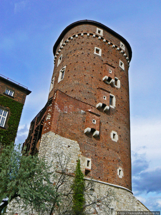 Сандомирская башня Краков, Польша