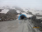 Саланг . построенная советскими специалистами горная дорога в Гиндукуше  1958-64 гг ( длинна тоннеля 2,67 км. ширина 6 м. )