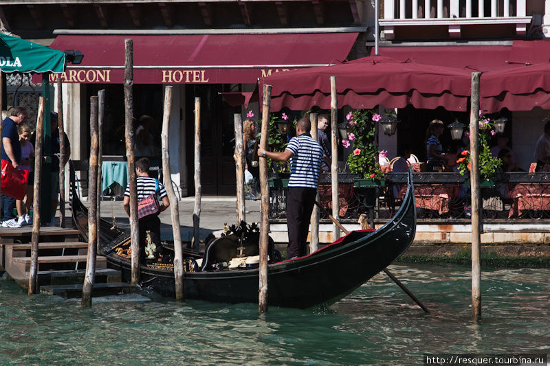 Классический причал на гран канале, Венеция. Венето, Италия