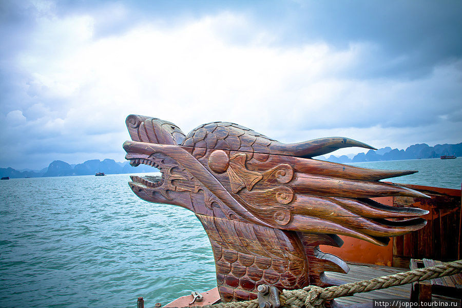 Халонг — место, где дракон спустился в море, а мы отожгли Халонг бухта, Вьетнам