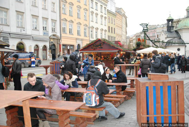 Кафе на Рождественском базаре Краков, Польша