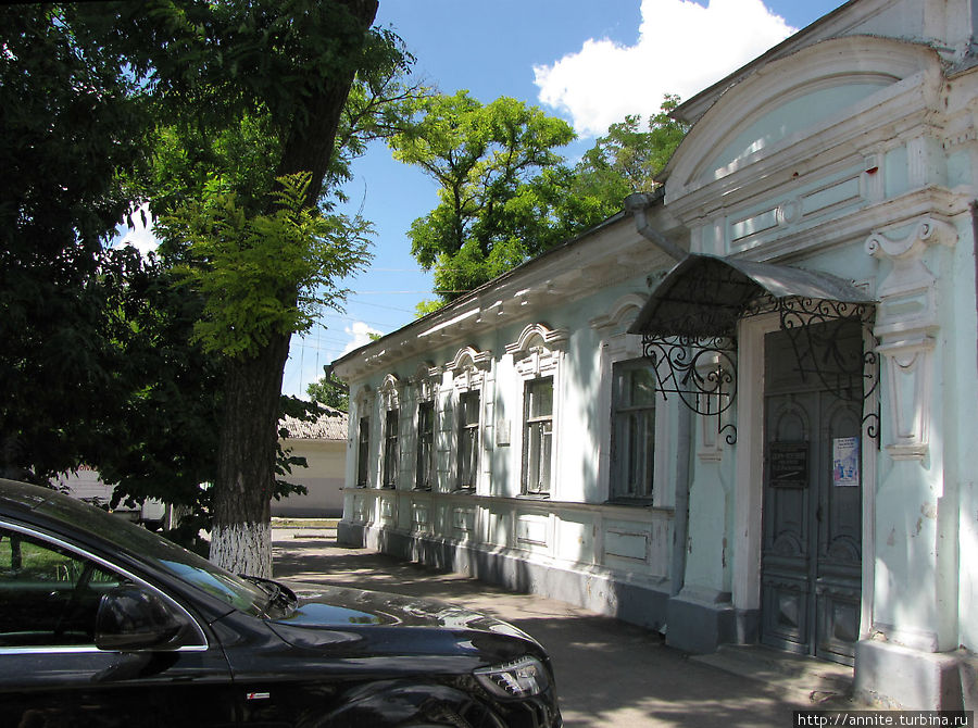 Дом, где писатель жил с 1923 по 1966 год. Сейчас здесь дом-музей писателя. Таганрог, Россия