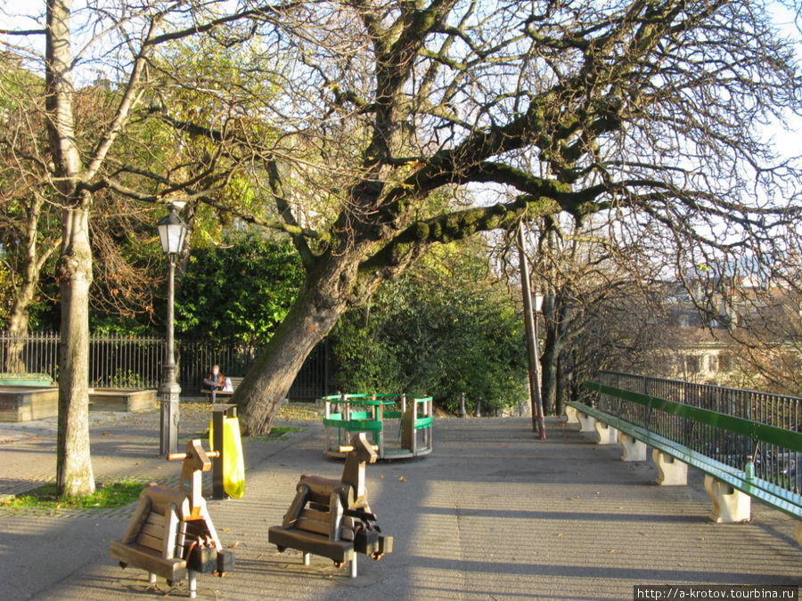 парк, и дерево весны, по которому определяют весну Женева, Швейцария
