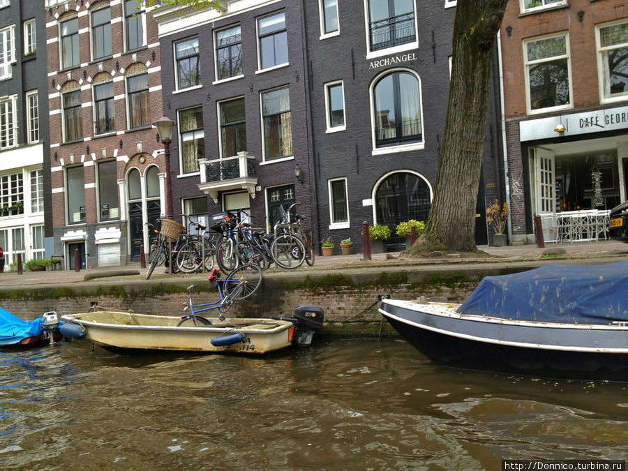 или в чужую лодку Амстердам, Нидерланды
