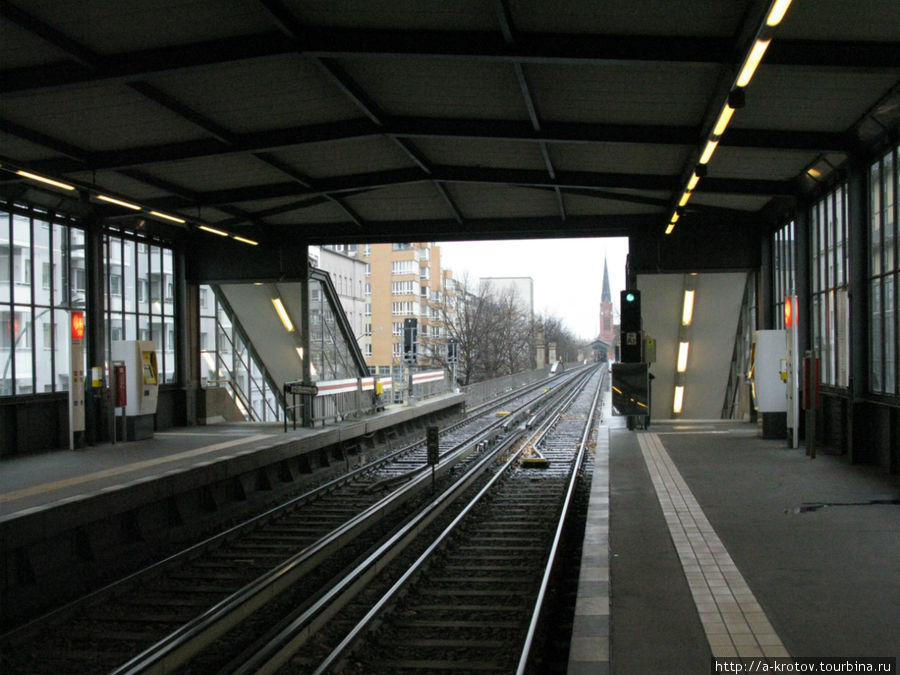 наземная часть S-Bahn Берлин, Германия