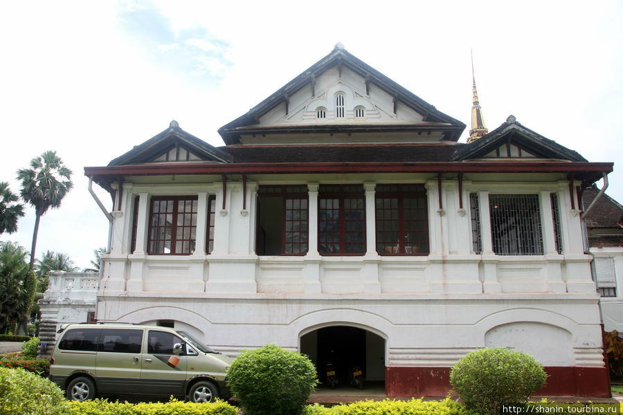 Королевский дворец в Луангпхабанге Луанг-Прабанг, Лаос